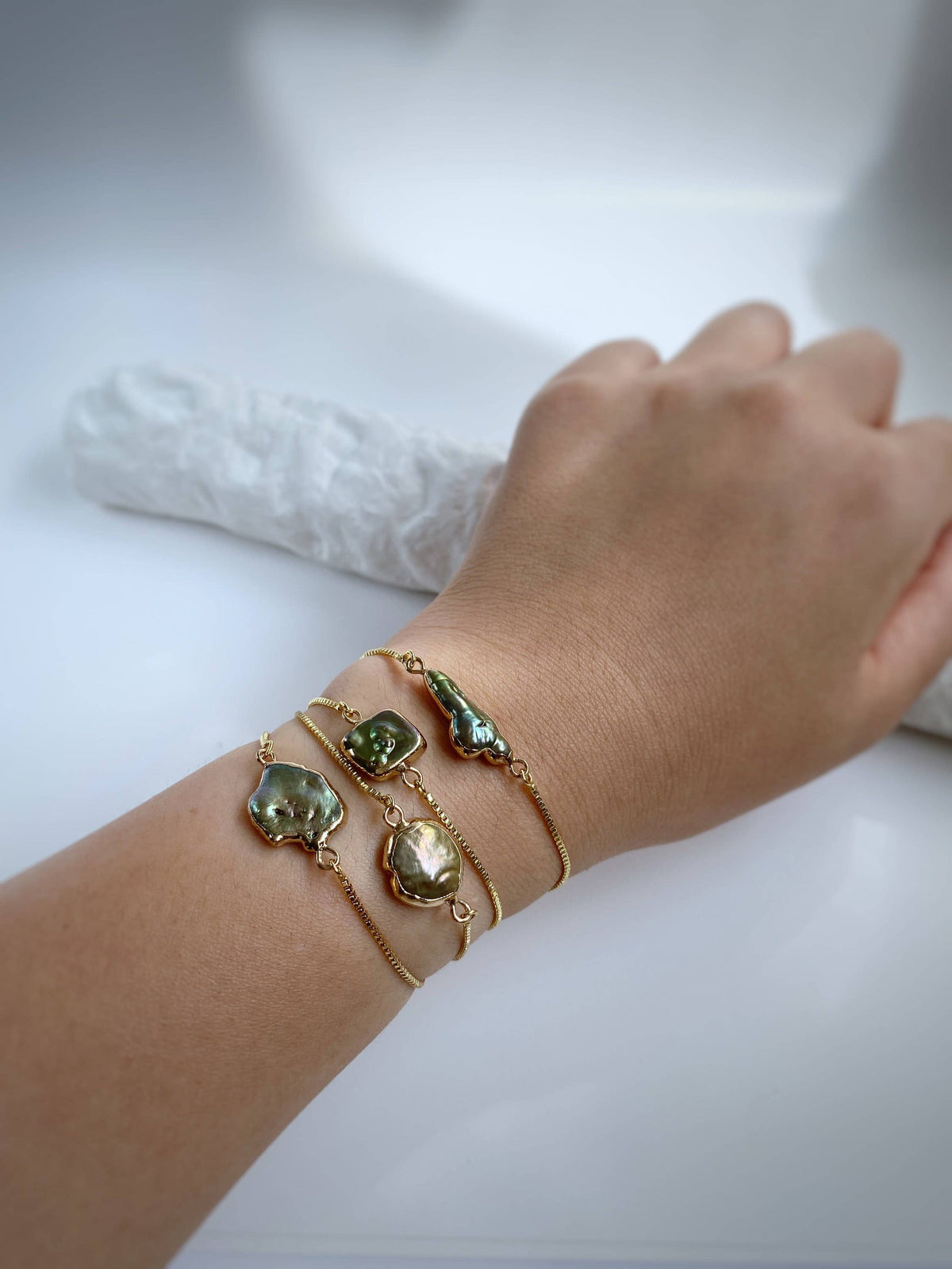 Gold Dipped Freshwater Baroque Pearl Bracelet (1B01a)
