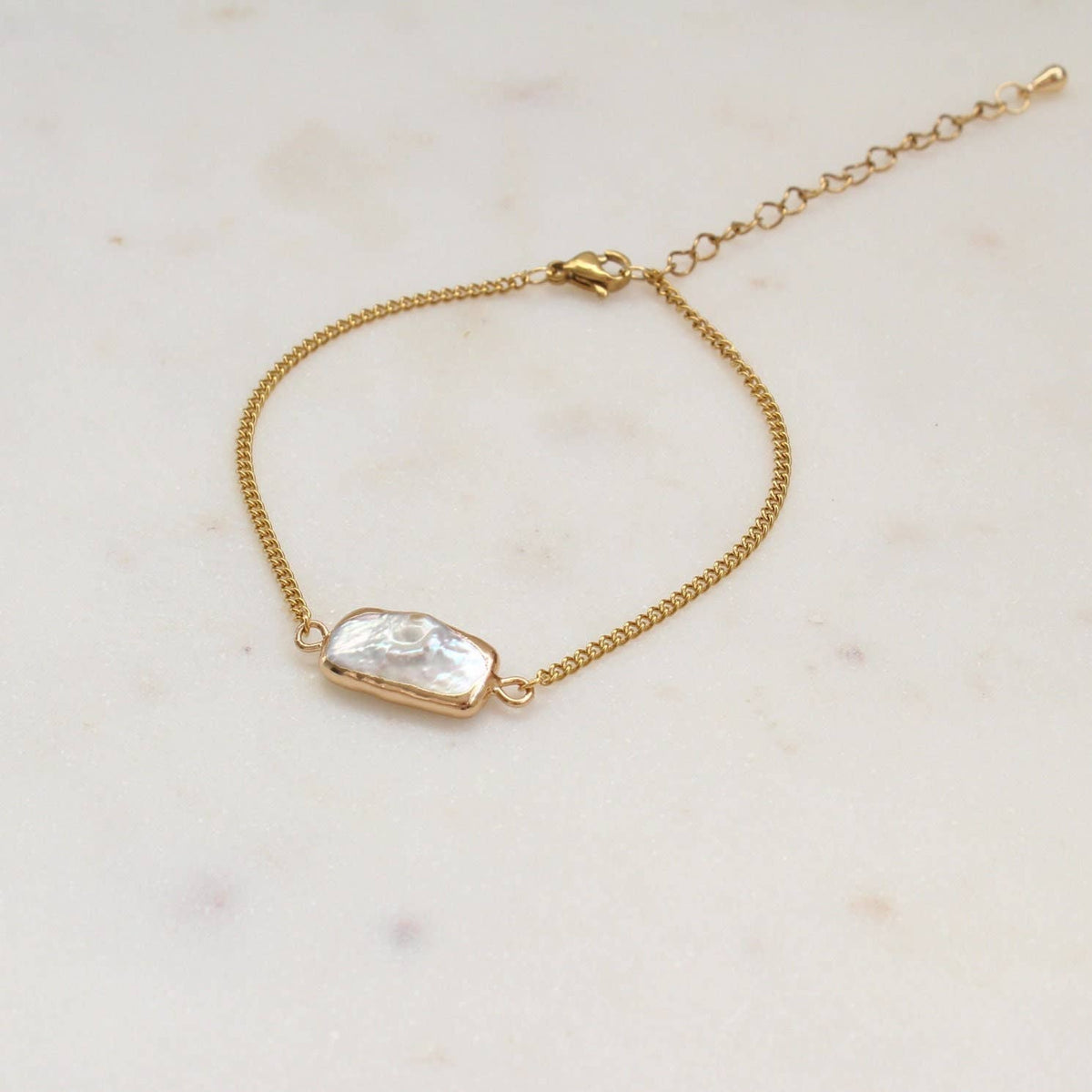 Baroque Pearl Bracelet, Gold Dipped Pearl (1B0114)